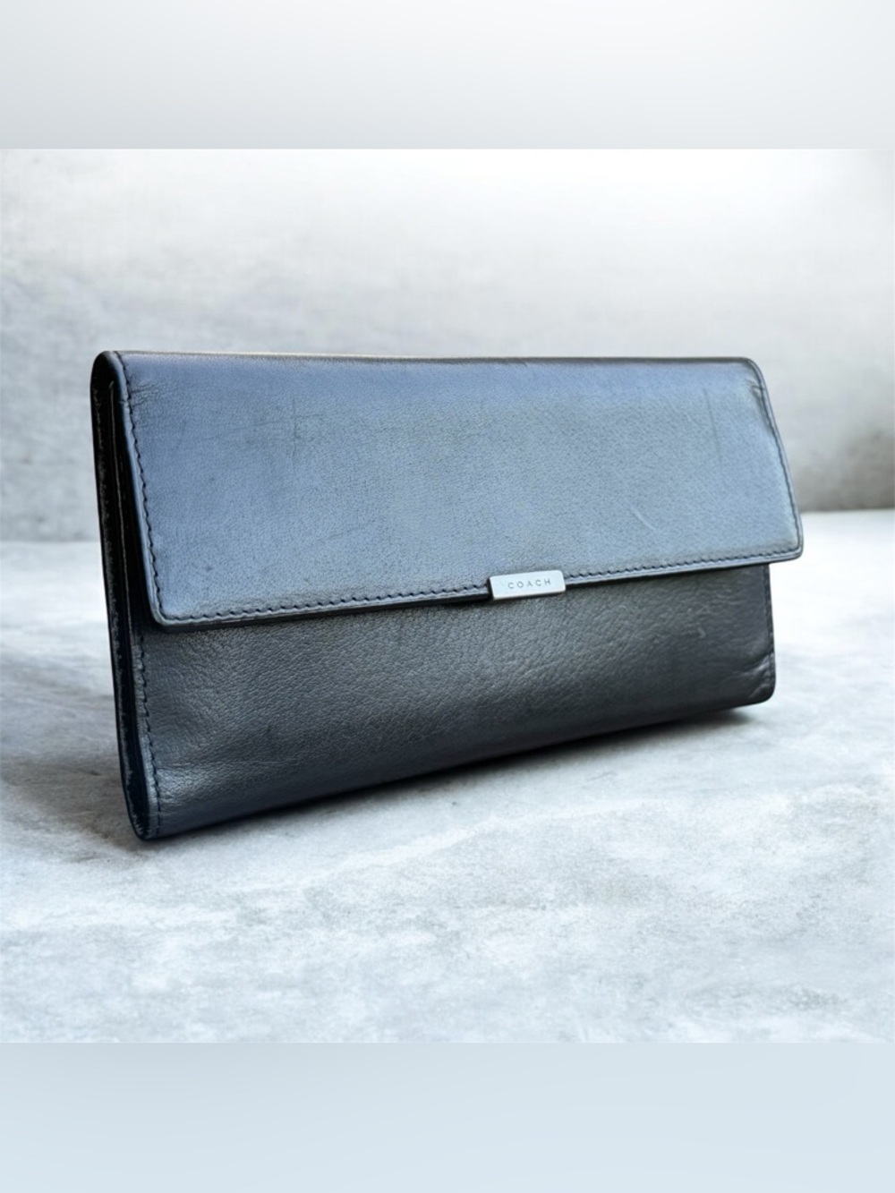 Vintage Coach Lexington Trifold Wallet in Smooth Black Leather